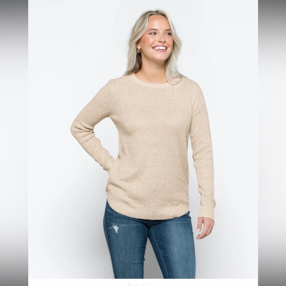 WINTER CLOSEOUT SALE ‼️‼️‼️ PINK CLOVER HIGH LOW SWEATER